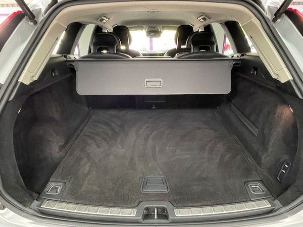 Used Volvo XC60 2018 for sale - 76147400: Photo 14