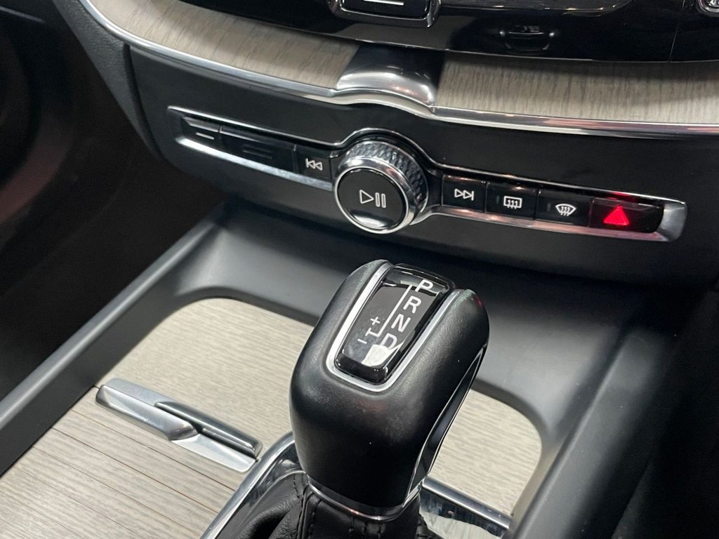 Used Volvo XC60 2018 for sale - 76147400: Photo 43