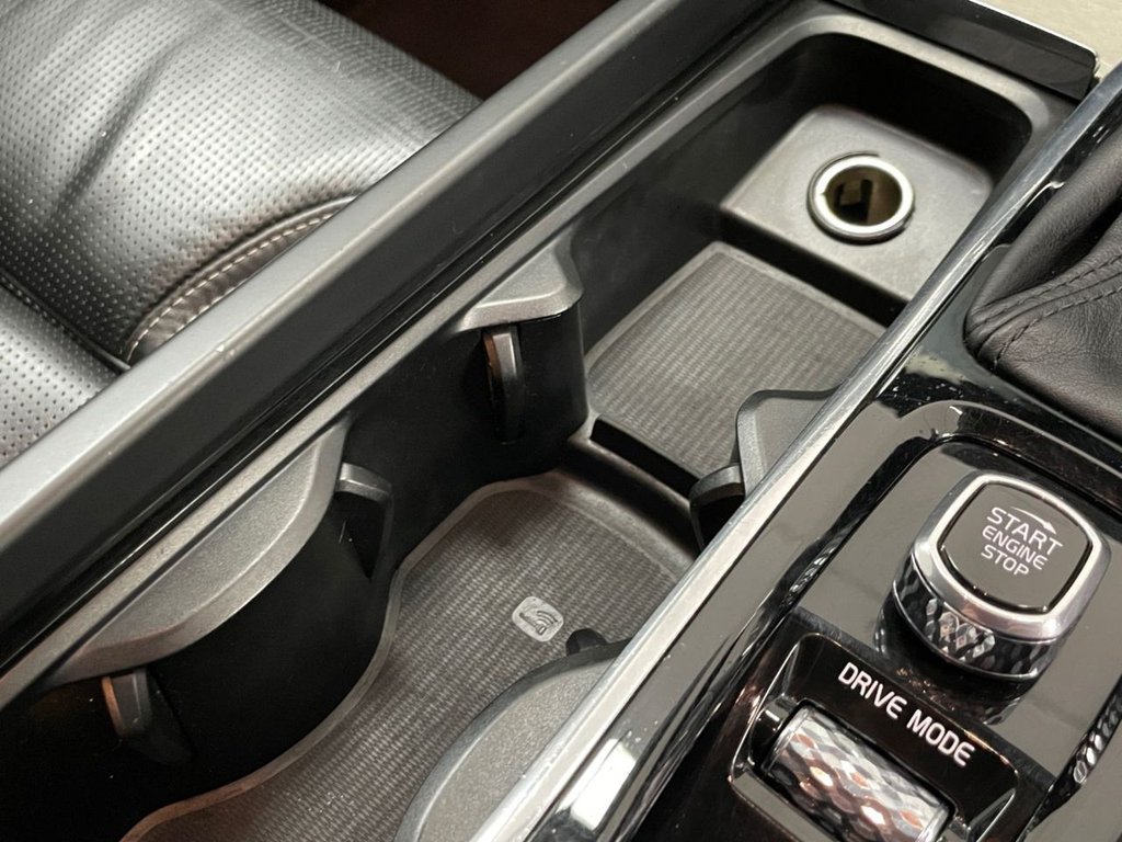 Used Volvo XC60 2018 for sale - 76147400: Photo 45