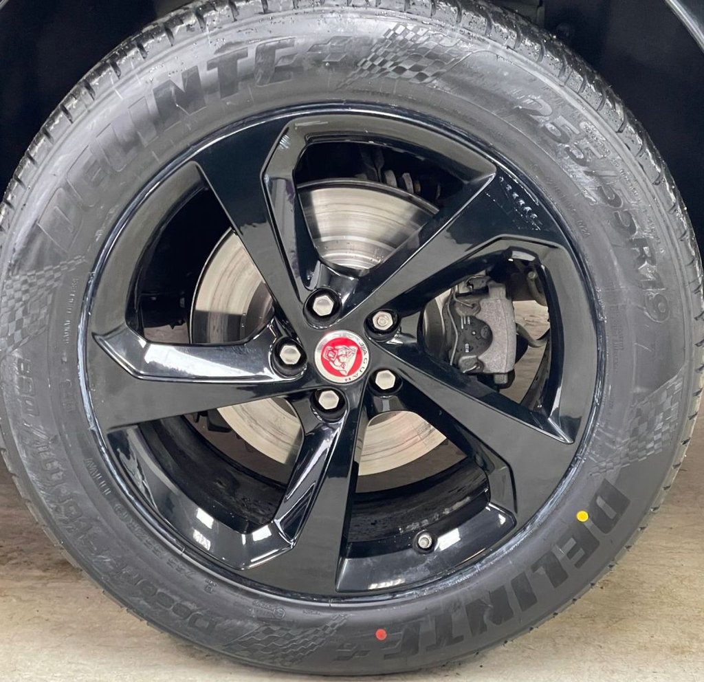 Used Jaguar F-Pace 2019 for sale - 76642210: Photo 17