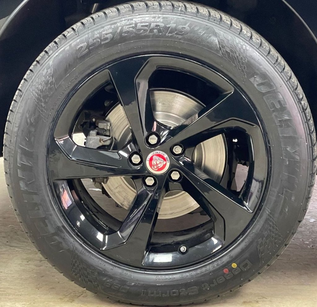 Used Jaguar F-Pace 2019 for sale - 76642210: Photo 18