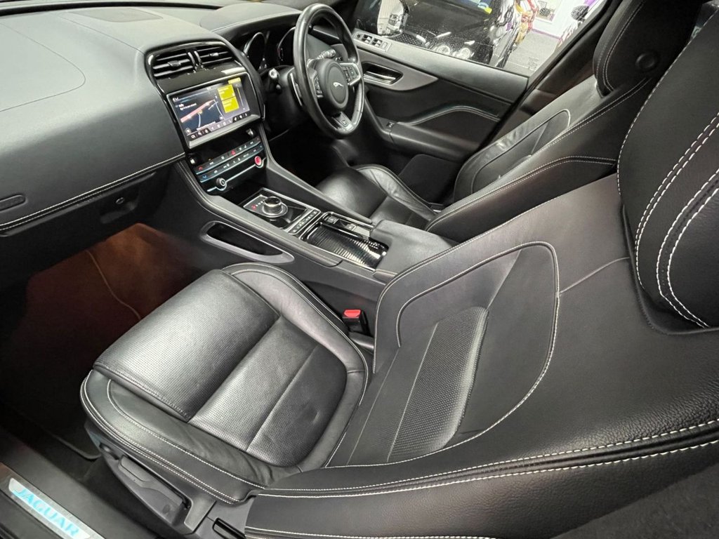 Used Jaguar F-Pace 2019 for sale - 76642210: Photo 32
