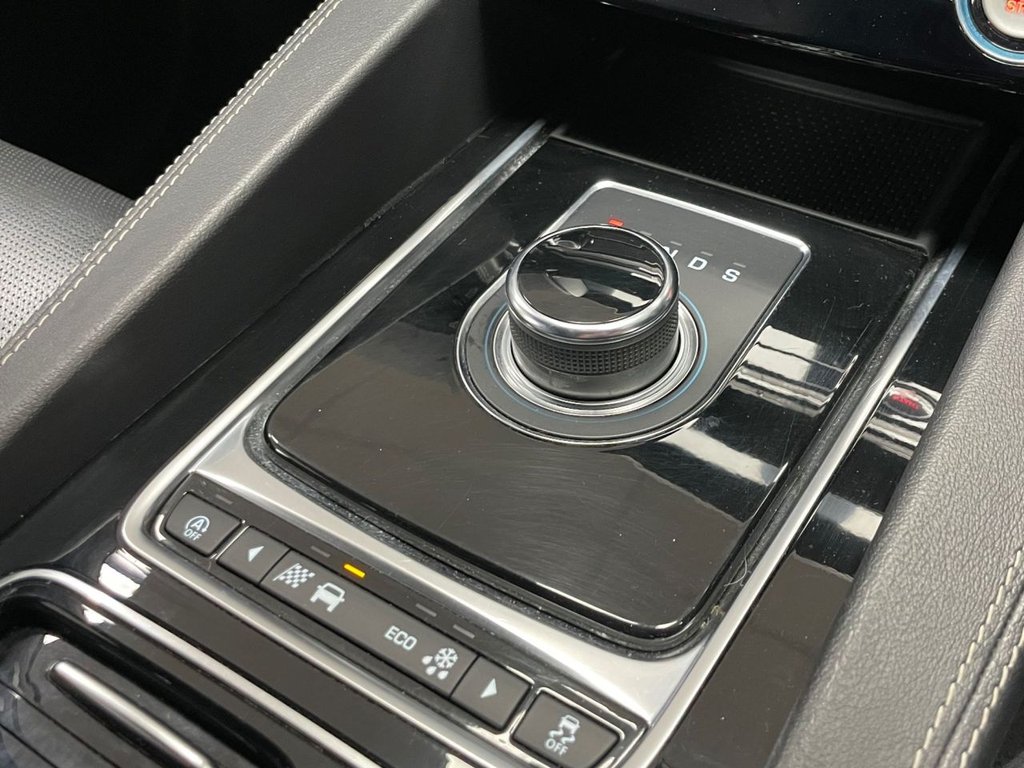 Used Jaguar F-Pace 2019 for sale - 76642210: Photo 48