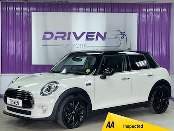 Used MINI Hatch 2019 for sale - 79345382: Photo