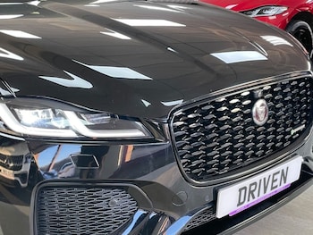 Used Jaguar F-Pace 2021 for sale - 77820565: Photo