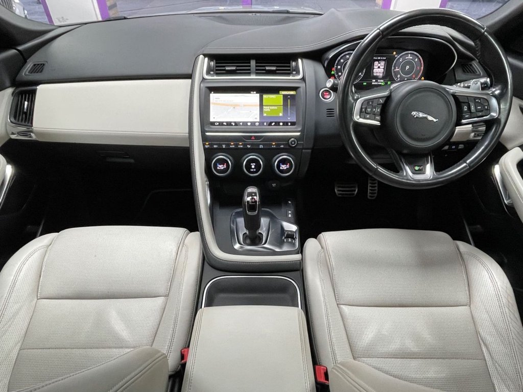 Used Jaguar E-Pace 2017 for sale - 77153308: Photo 2