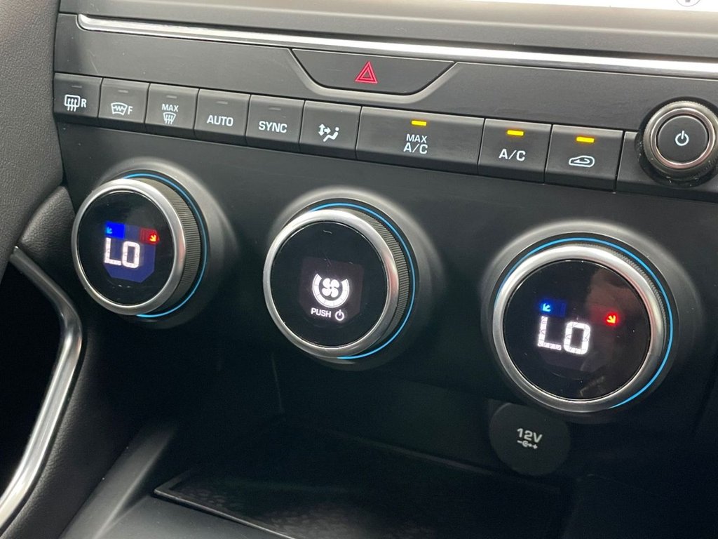 Used Jaguar E-Pace 2018 for sale - 77027162: Photo 45