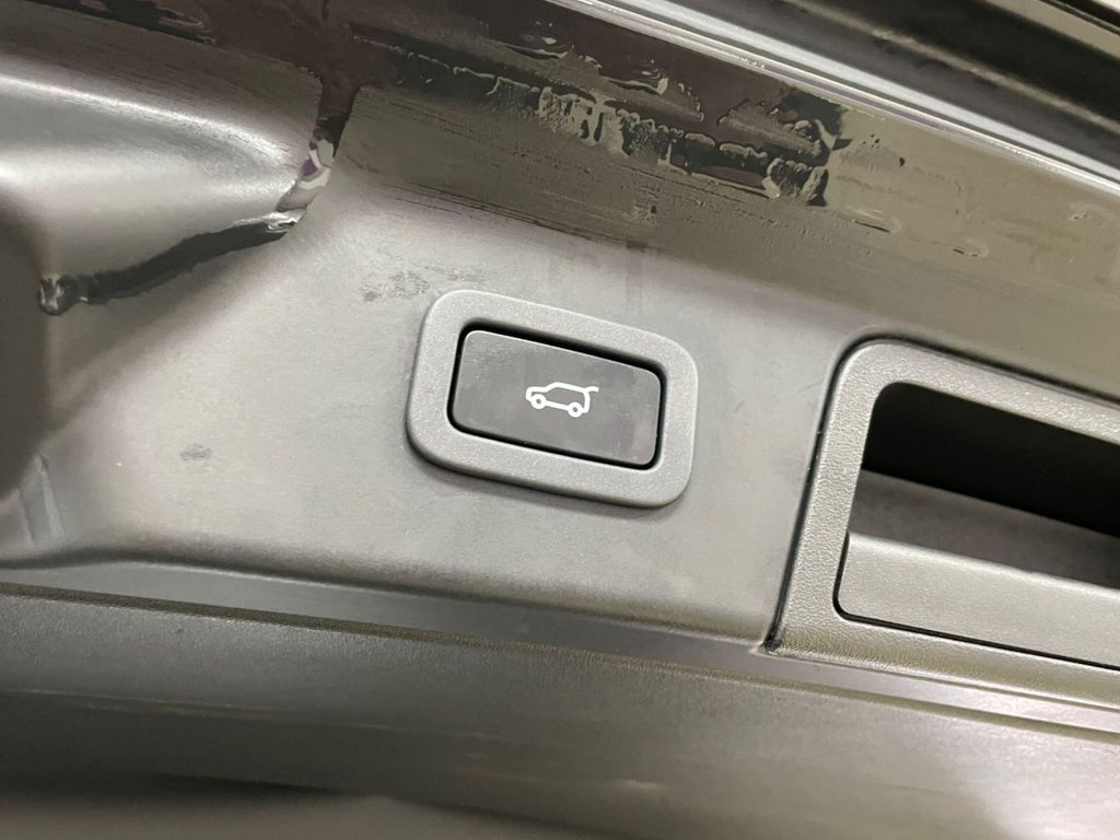 Used Land Rover Range Rover Velar 2018 for sale - 76841067: Photo 18