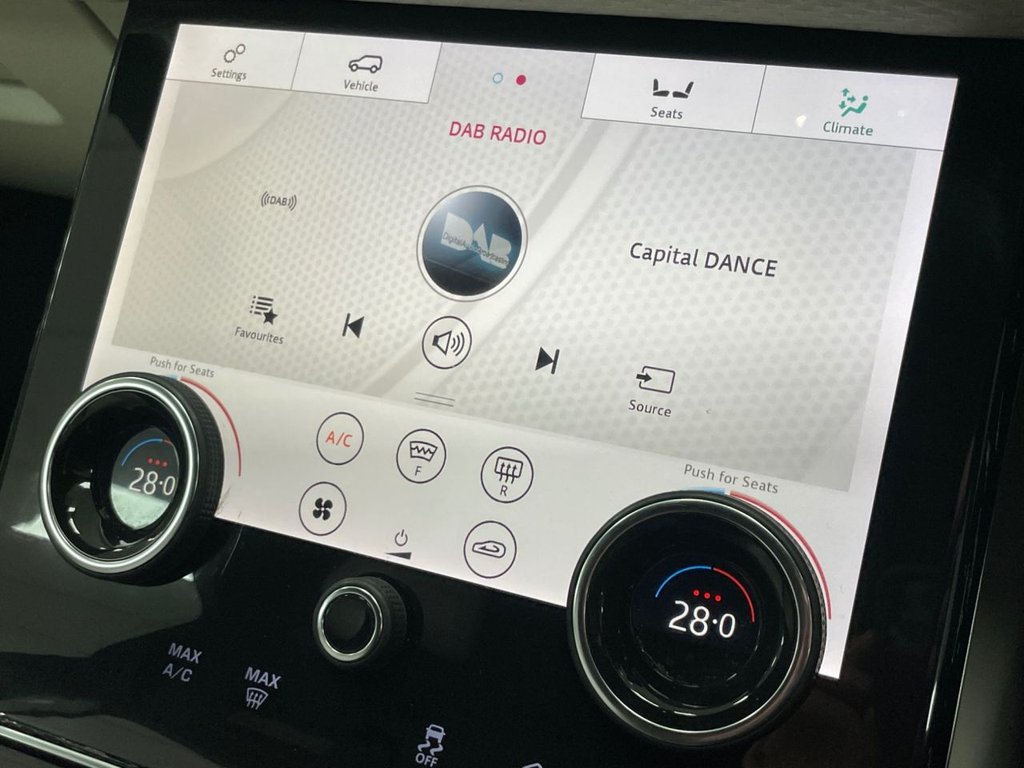 Used Land Rover Range Rover Velar 2018 for sale - 76841067: Photo 48