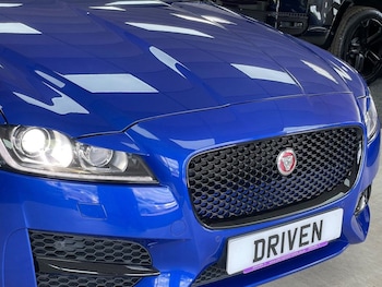 Used Jaguar XF 2019 for sale - 79072094: Photo