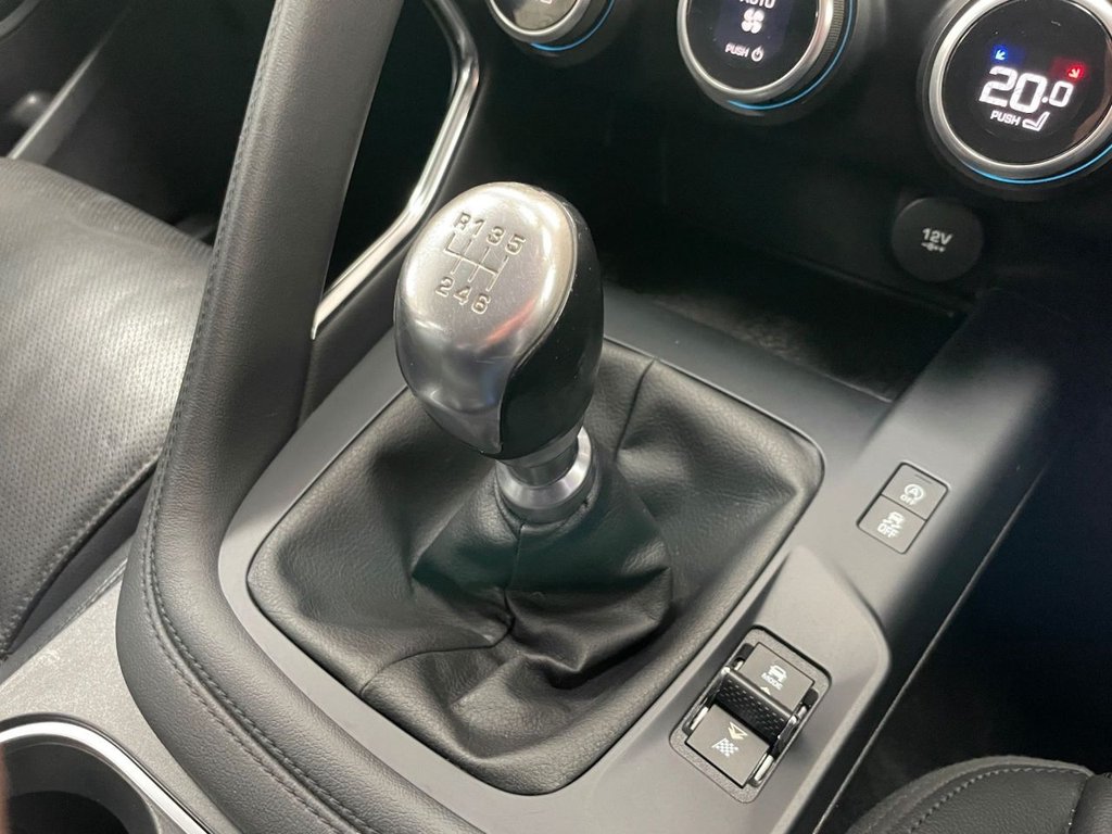 Used Jaguar E-Pace 2018 for sale - 76163595: Photo 47