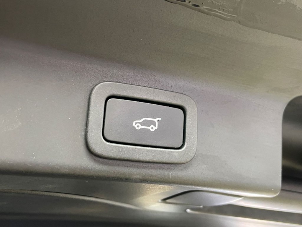 Used Jaguar F-Pace 2021 for sale - 77764619: Photo 19