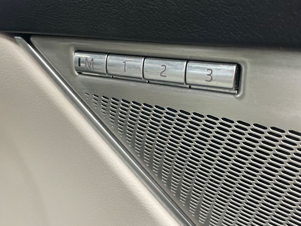 Used Jaguar F-Pace 2021 for sale - 77764619: Photo 28