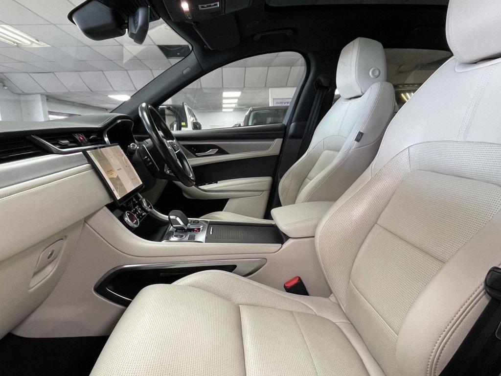 Used Jaguar F-Pace 2021 for sale - 77764619: Photo 34