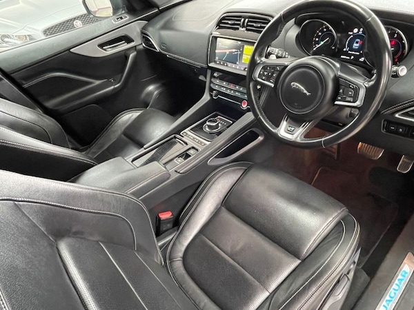 Used Jaguar F-Pace 2018 for sale - 75716721: Photo 25