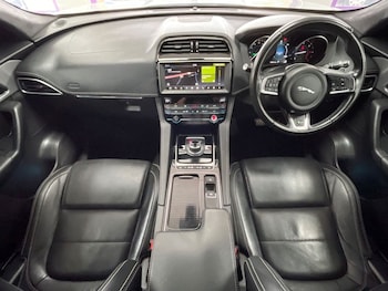 Used Jaguar F-Pace 2018 for sale - 75716721: Photo
