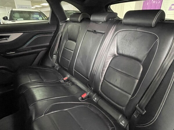 Used Jaguar F-Pace 2018 for sale - 75716721: Photo 30