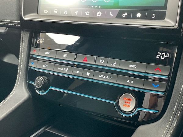 Used Jaguar F-Pace 2018 for sale - 75716721: Photo 47