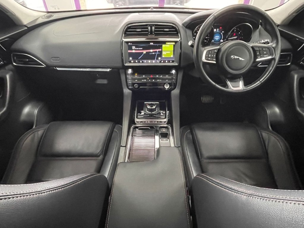 Used Jaguar F-Pace 2019 for sale - 78017105: Photo 2