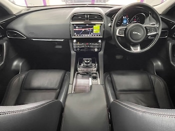 Used Jaguar F-Pace 2019 for sale - 78017105: Photo