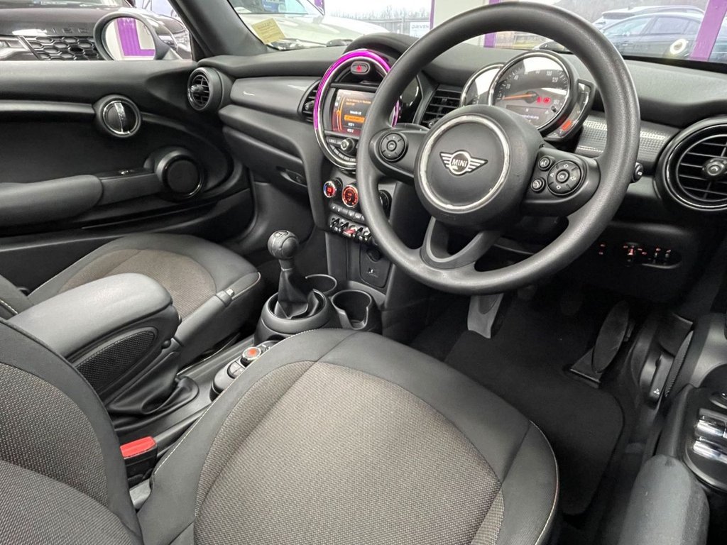 Used MINI Convertible 2019 for sale - 77520499: Photo 33