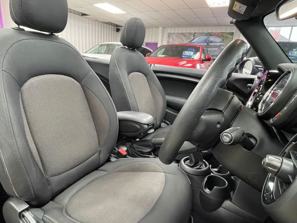 Used MINI Convertible 2019 for sale - 77520499: Photo 35
