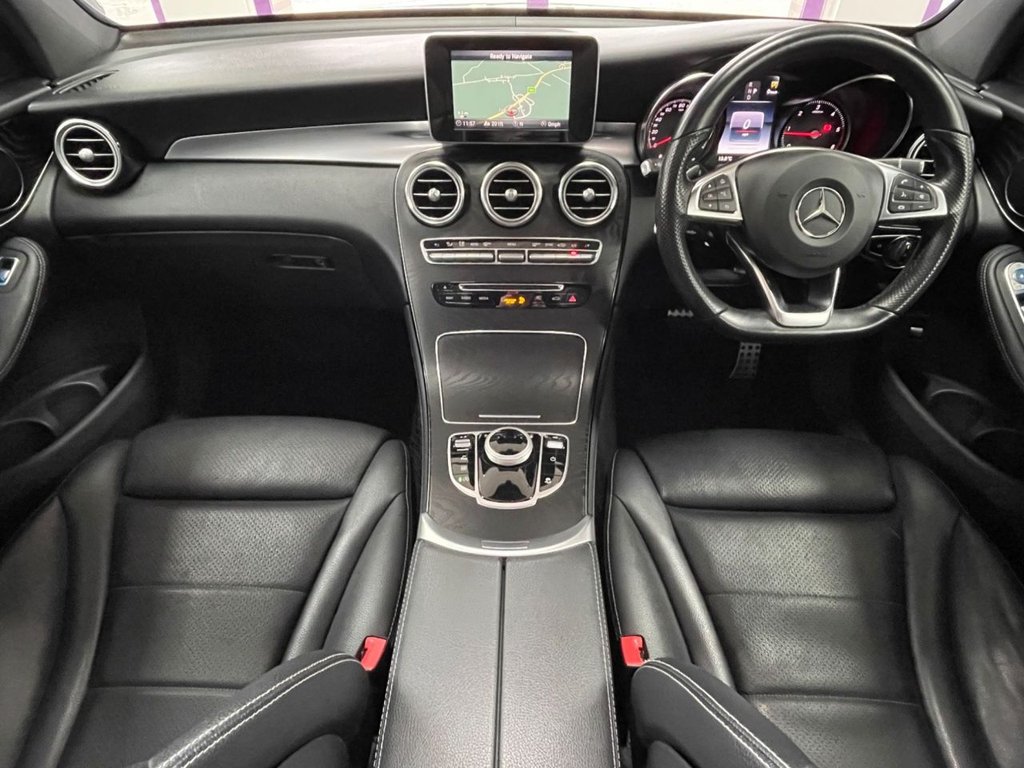 Used Mercedes-Benz GLC 2019 for sale - 76739897: Photo 2