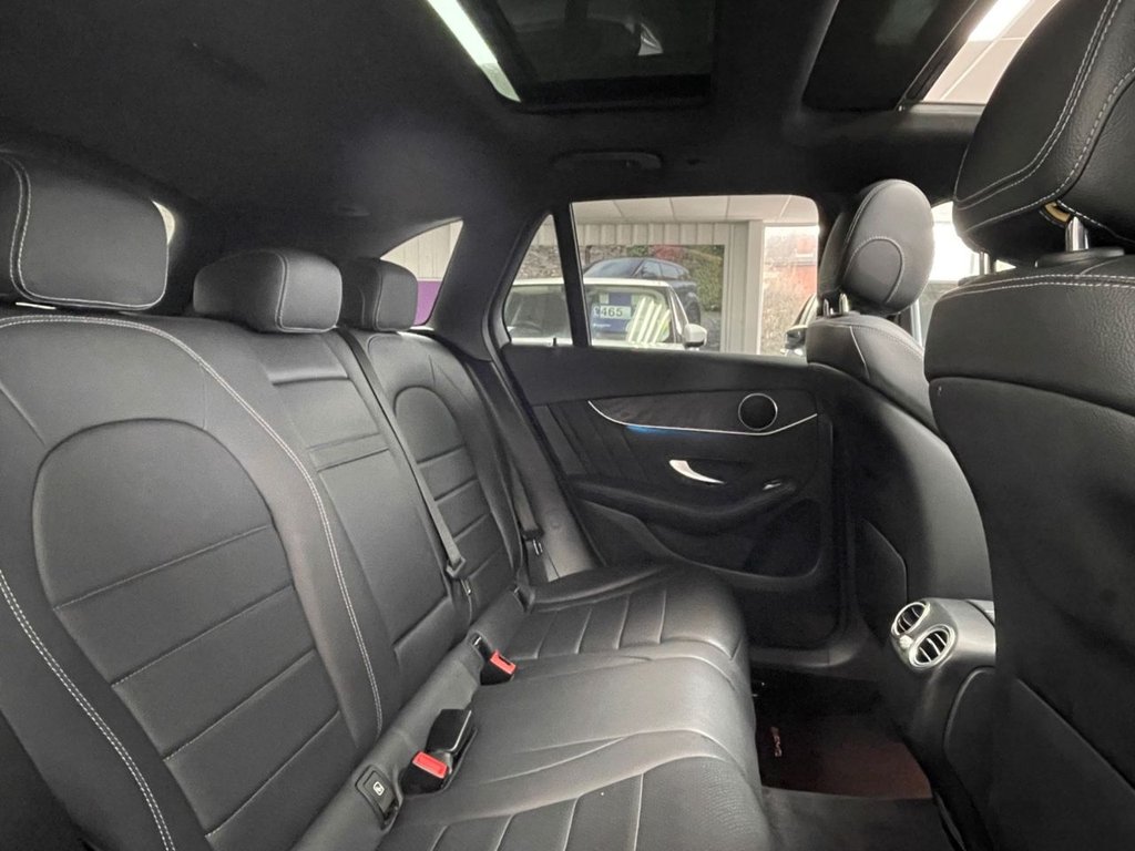 Used Mercedes-Benz GLC 2019 for sale - 76739897: Photo 30