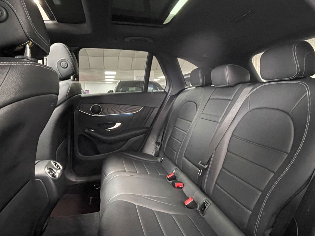 Used Mercedes-Benz GLC 2019 for sale - 76739897: Photo 32