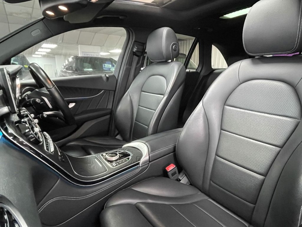 Used Mercedes-Benz GLC 2019 for sale - 76739897: Photo 35