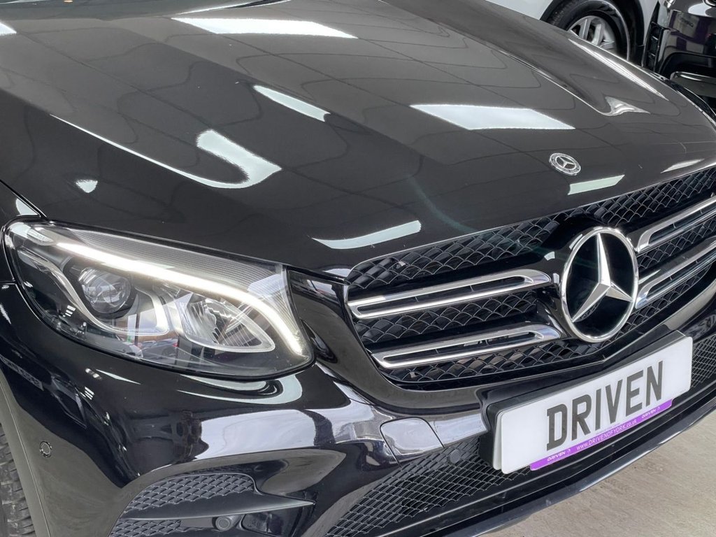 Used Mercedes-Benz GLC 2019 for sale - 76739897: Photo 4