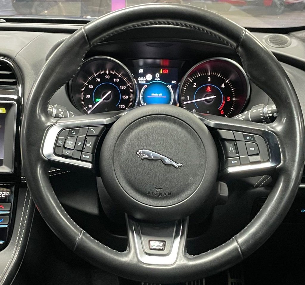 Used Jaguar F-Pace 2019 for sale - 77451497: Photo 32