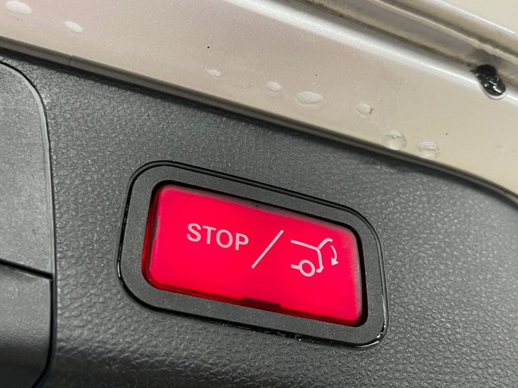 Used Mercedes-Benz C Class 2018 for sale - 77133040: Photo 18