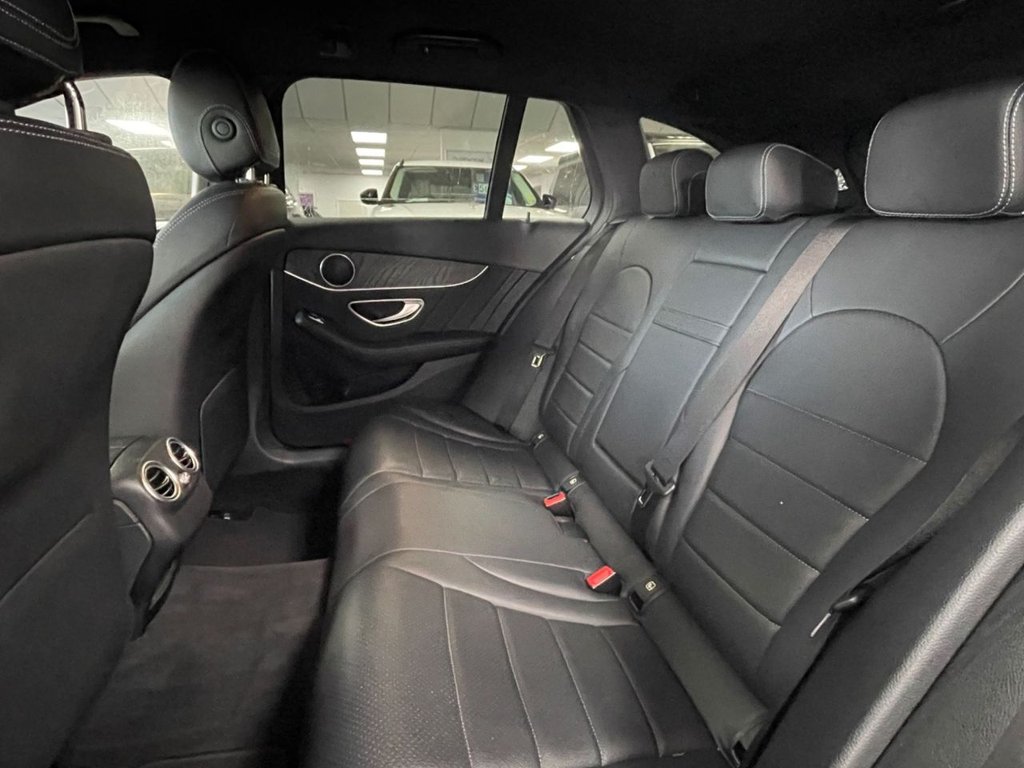 Used Mercedes-Benz C Class 2018 for sale - 77133040: Photo 32