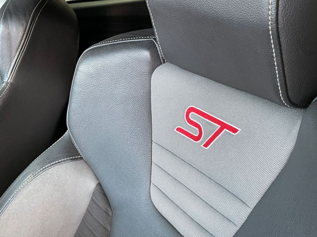 Used Ford Focus 2017 for sale - 76654727: Photo 33