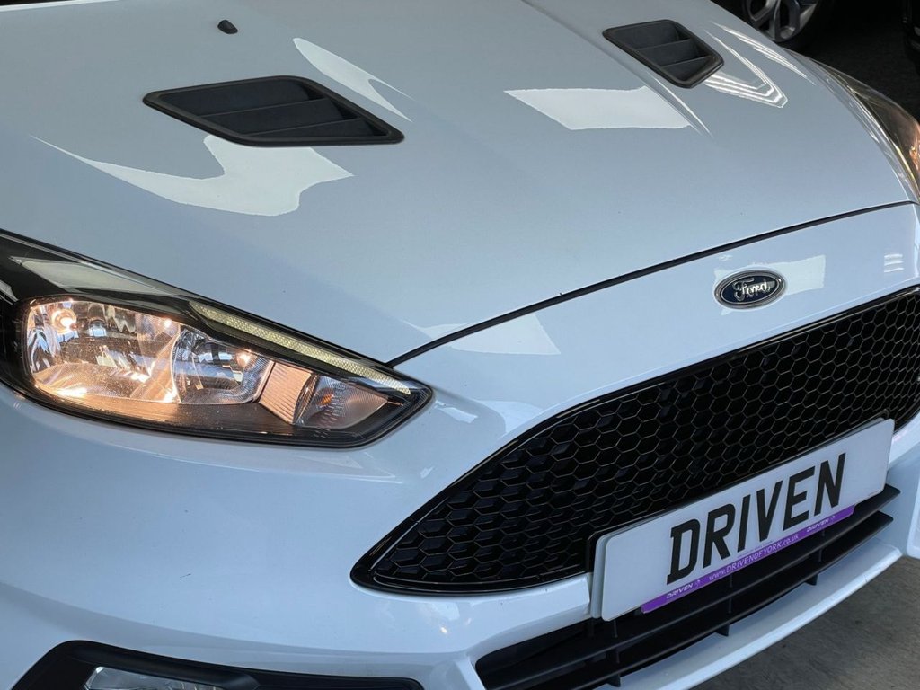 Used Ford Focus 2017 for sale - 76654727: Photo 4