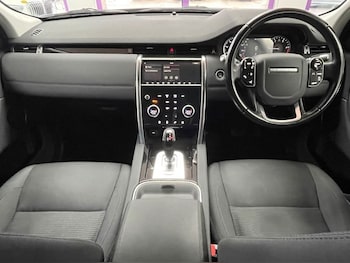 Used Land Rover Discovery Sport 2020 for sale - 77734001: Photo