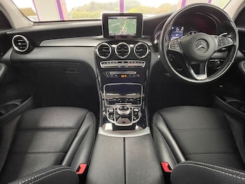 Used Mercedes-Benz GLC 2019 for sale - 76038634: Photo