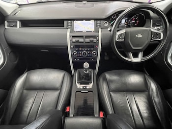 Used Land Rover Discovery Sport 2018 for sale - 78793219: Photo