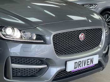 Used Jaguar F-Pace 2019 for sale - 79817996: Photo