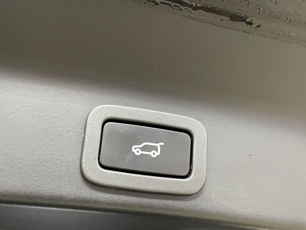 Used Jaguar F-Pace 2019 for sale - 77520616: Photo 15