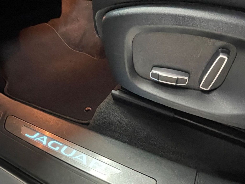 Used Jaguar F-Pace 2019 for sale - 77780357: Photo 36