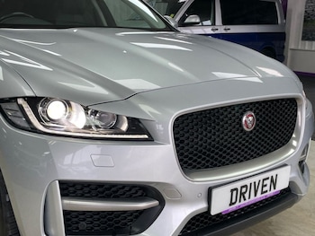 Used Jaguar F-Pace 2019 for sale - 77780357: Photo