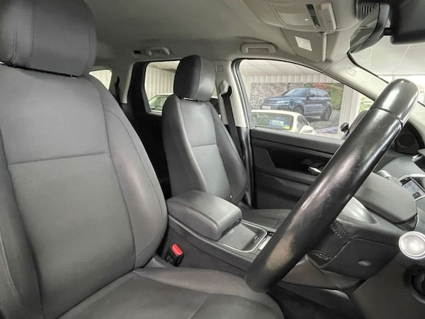 Used Land Rover Discovery Sport 2023 for sale - 76202529: Photo 26