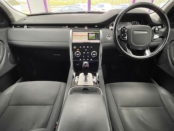 Used Land Rover Discovery Sport 2023 for sale - 76202529: Photo 2