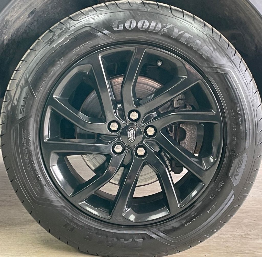 Used Land Rover Discovery Sport 2025 for sale - 76386102: Photo 18