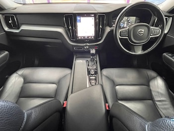 Used Volvo XC60 2018 for sale - 77287677: Photo