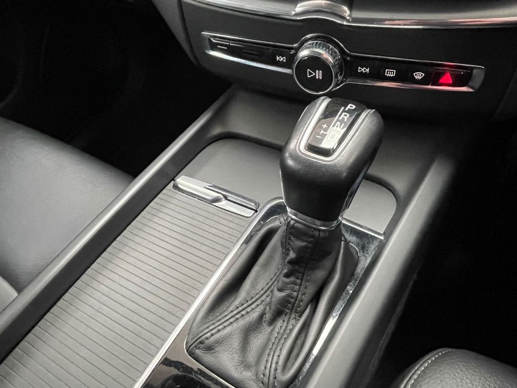 Used Volvo XC60 2018 for sale - 77287677: Photo 47