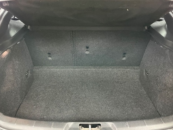Used Volvo V40 2015 for sale - 76291215: Photo 13