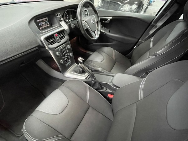 Used Volvo V40 2015 for sale - 76291215: Photo 30